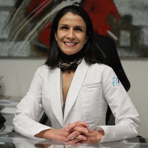 Dra. Beatriz de Alba Cortes
